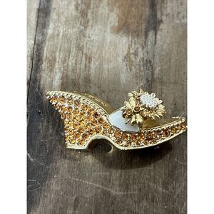 ST JOHN OFF WHITE ENAMEL ORANGE CRYSTAL HIGH HEEL SANDAL SHOE FLOWER BROOCH PIN